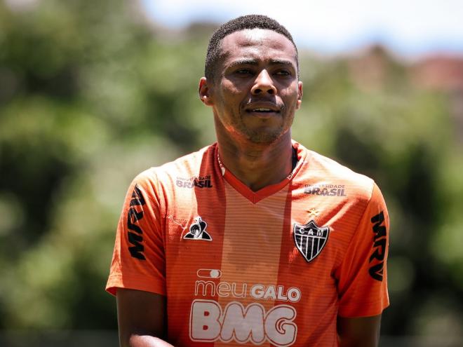 Intenção do clube é acertar com o volante uma saída amigável 