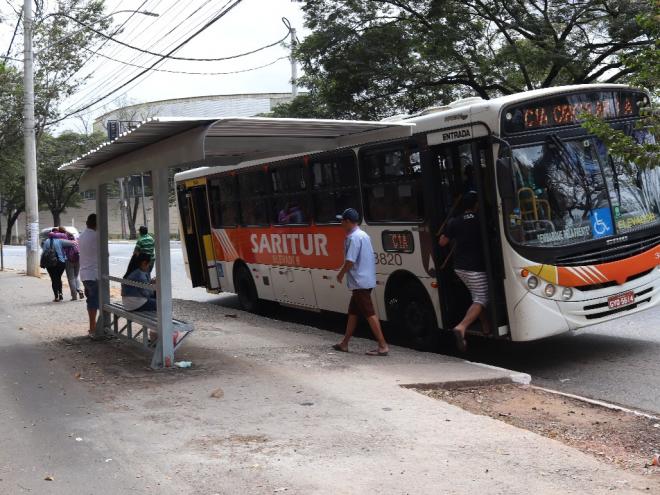 A ampliação de algumas linhas do transporte coletivo começou nesta semana
