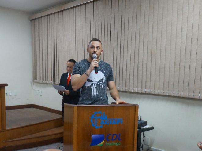 O aluno Caio Henrique Andrade foi orador da sua turma 