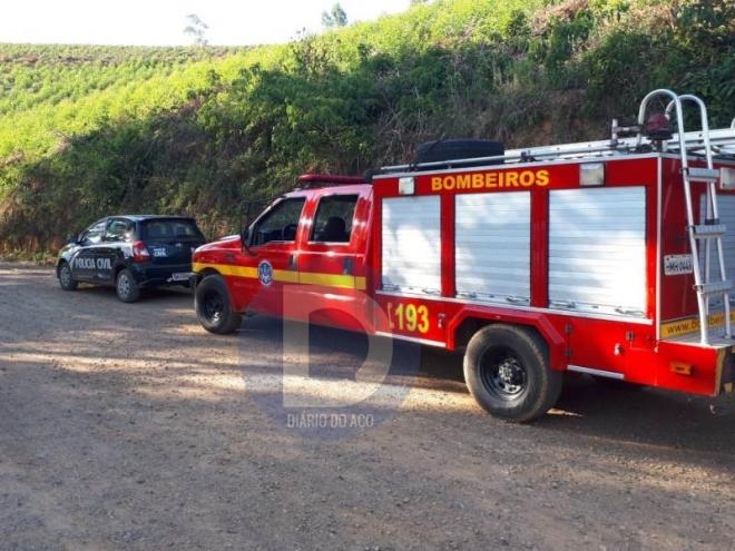 O Corpo de Bombeiros foi acionado para resgatar o corpo