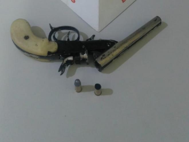 Arma foi reconhecida como a utilizada na tentativa de roubo dia 31/12