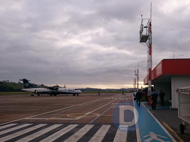 A Azul Linhas Aéreas descartou, no momento, uma possível suspensão das suas operação no Aeroporto Regional do Vale do Aço, em Santana do Paraíso