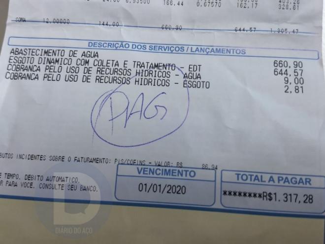 A administração municipal ajuizou uma Ação Civil Pública requerendo a suspensão imediata da taxa de esgoto