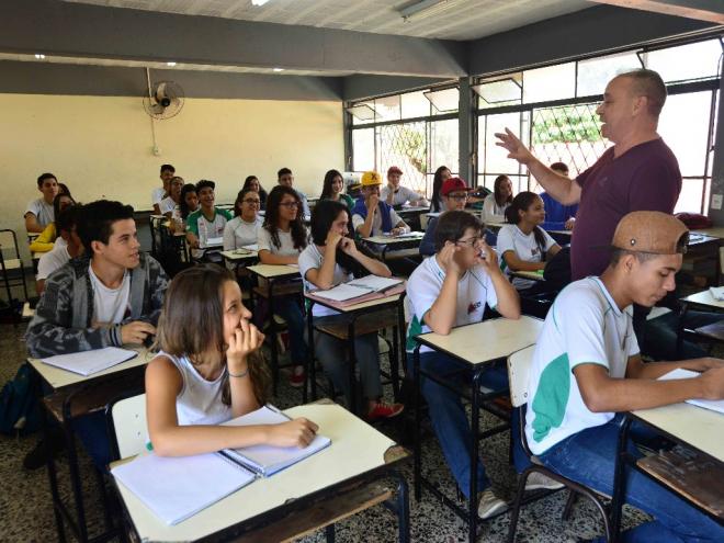 Estudantes que fizeram cadastramento em julho também terão escola divulgada nesta data