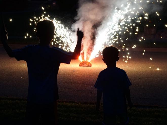 Proximidade com fogos de artifício pressupõe esquema de segurança: clube foi condenado a indenizar criança atingida por estilhaços
