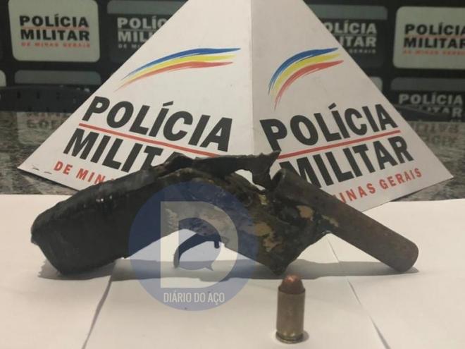 O revólver artesanal estava municiado com um cartucho de calibre 45