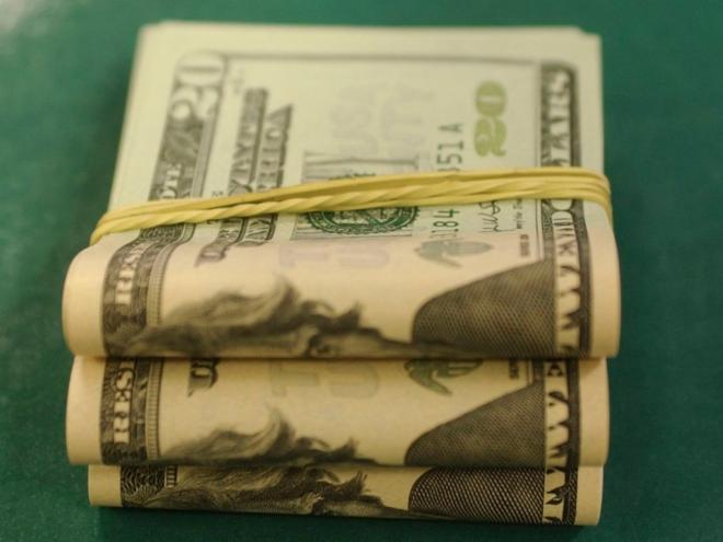  Essa é a maior retirada líquida de divisas desde o início da série histórica, em 1982