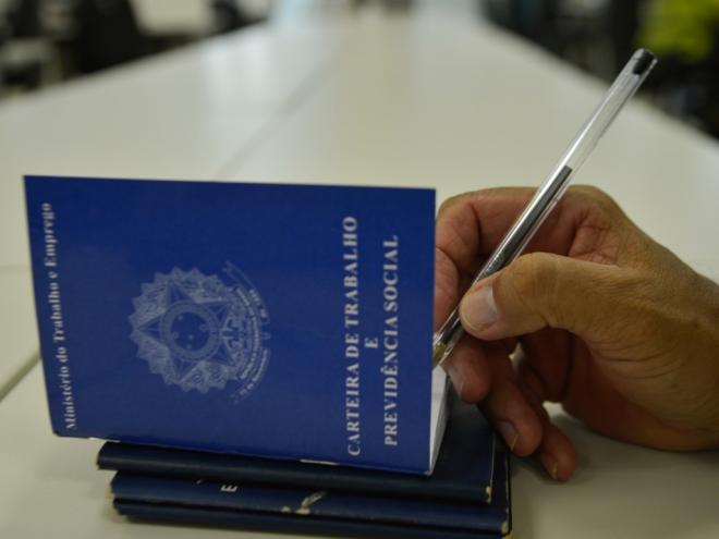 Setor de serviços liderou as ofertas com o maior número de vagas oferecidas, foram, ao todo, 28.929