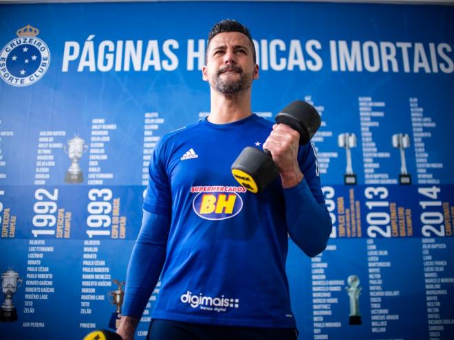 Ídolo cruzeirense diz que vai participar do ano de reconstrução do clube