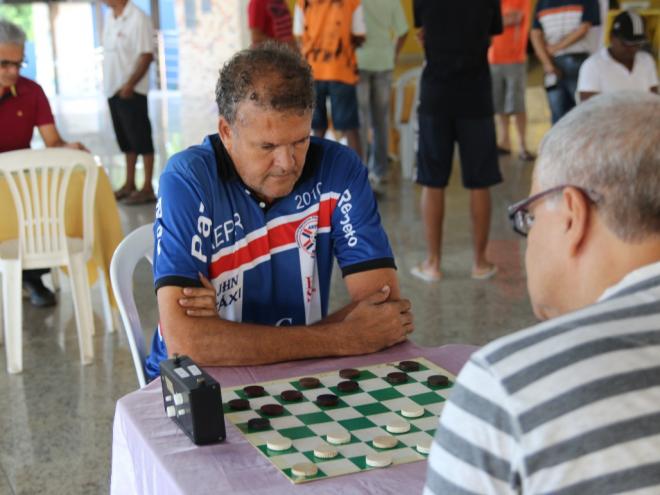 Torneio de Dama é uma das atividades integrantes da programação