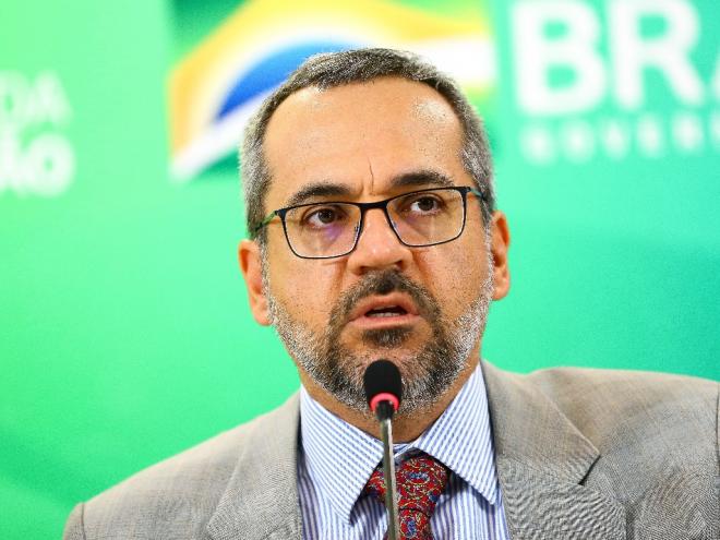 Abraham Weintraub garantiu que o calendário do Sisu (Sistema de Seleção Unificada) será mantido