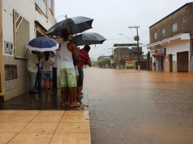 Para essa semana, a expectativa é que a região tenha pancadas de chuva, com baixa intensidade em relação ao fim de semana 