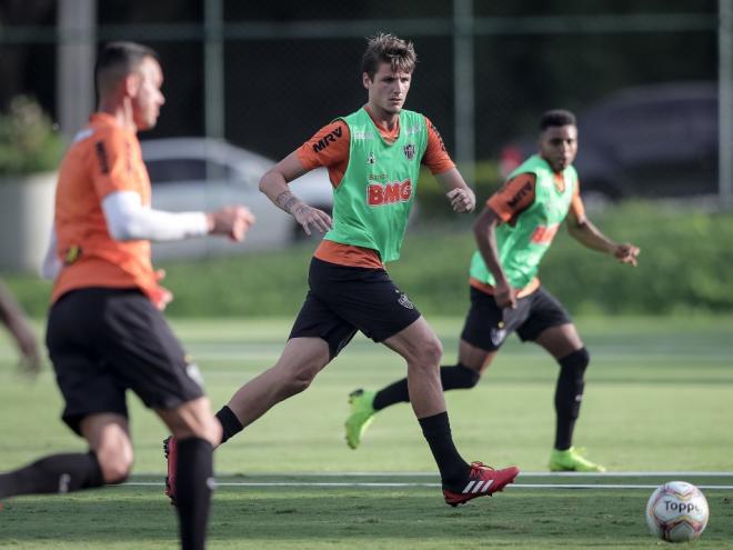Zagueiro Iago Maidana pode ganhar chance no jogo de hoje