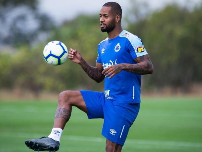 Caso não queira ficar no Cruzeiro, Dedé terá que fechar negócio com outro clube brasileiro