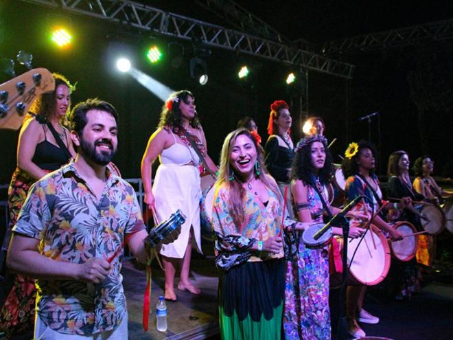 Alguns homens aderiram ao grupo, que no início era só feminino