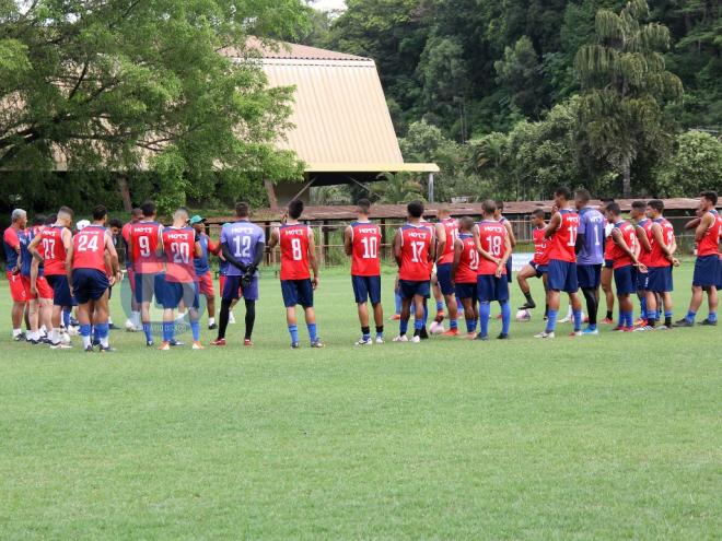 Antes de embarcar para o Triângulo Mineiro, equipe realizou últimas atividades no CT do Tigre