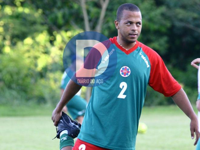 O ex-atacante disputou a Série C do Campeonato Brasileiro pelo Ipatinga em 2006