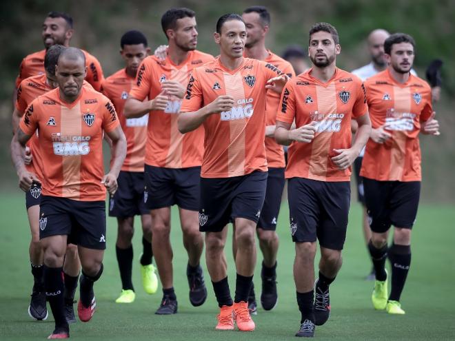 Jogo de hoje será uma chance do time se reestruturar após derrota no meio de semana na Sul-Americana