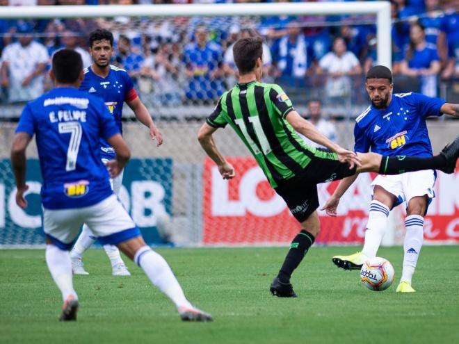 Partida deste domingo ficou no 1 a 1