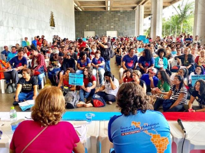 Uma assembleia com os profissionais em Educação está marcada para sexta-feira (14) 