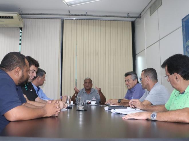 Criação da força-tarefa foi determinada nesta terça-feira, em reunião na prefeitura