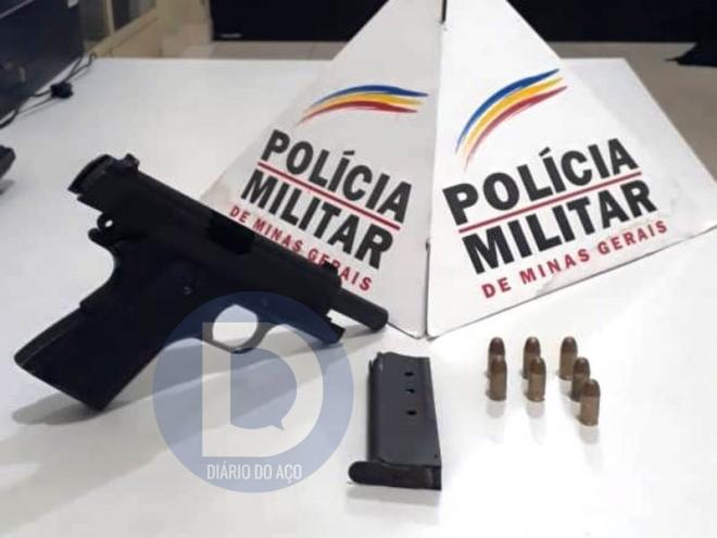 A pistola recolhida pela PM estava no guarda-roupas da adolescente