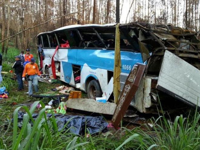 Passageira teve o braço esquerdo amputado em um acidente com um ônibus