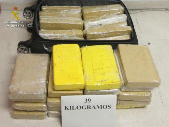 Militar brasileiro foi preso no dia 25 de junho, na cidade de Sevilha, quando passava pelo controle alfandegário levando mala com barras de cocaína 