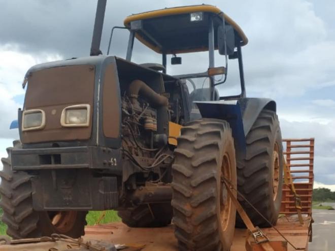 As máquinas estavam em um caminhão em trânsito na rodovia MGC-497