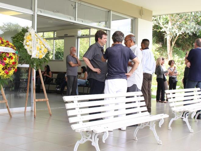 Velório reuniu amigos, familiares e admiradores de Carlos Cotta 