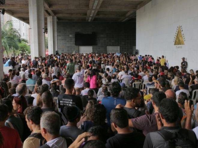 Os servidores se encontrarão no pátio da Assembleia Legislativa de Minas Gerais 