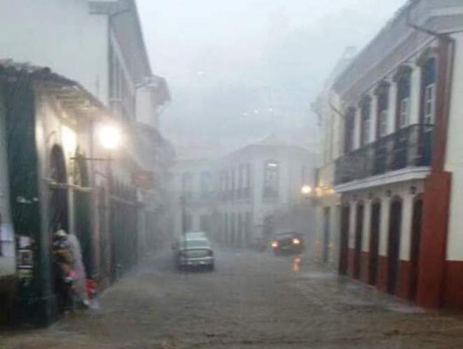 Cuva durou cerca de 40 minutos e provocou estragos