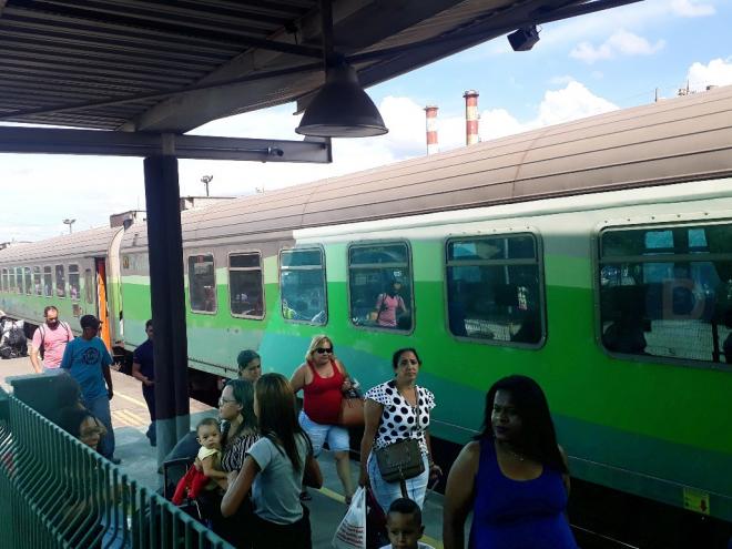 O trem Vitória-Belo Horizonte não irá circular aos domingos, em ambos os sentidos