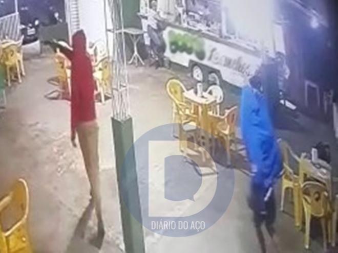 Dois suspeitos dos três autores do assalto foram reconhecidos por testemunhas 