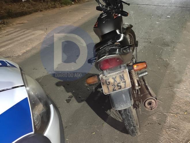 A motocicleta estava em poder do adolescente, apreendido no bairro Aparecida do Norte, em Fabriciano