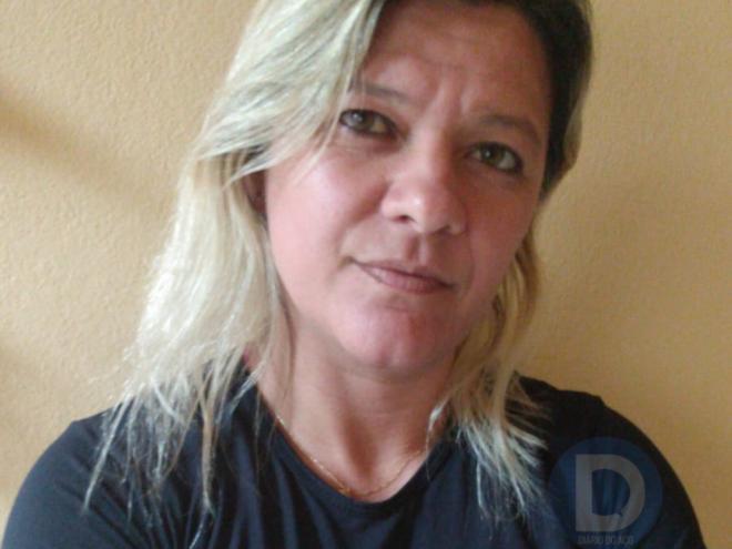 Elisangela Santos relata que a academia tem proposto treinos diários pela internet
