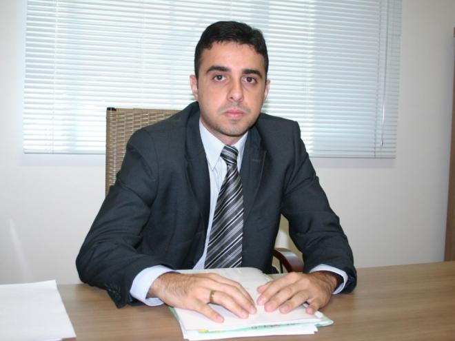 Ricardo Alexandre Oliveira atua como advogado trabalhista 