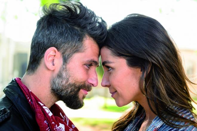 Os atores Bruno Gagliasso e Giovanna Antonelli interpretam Mario e Alice na novela “Sol Nascente”