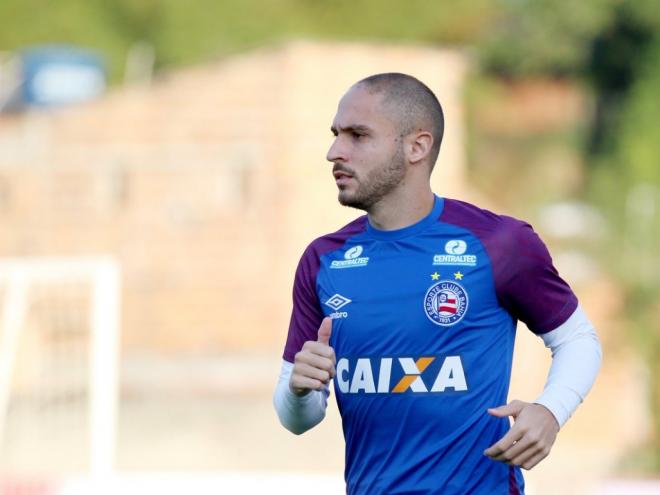 O meia Régis atuava pelo Bahia