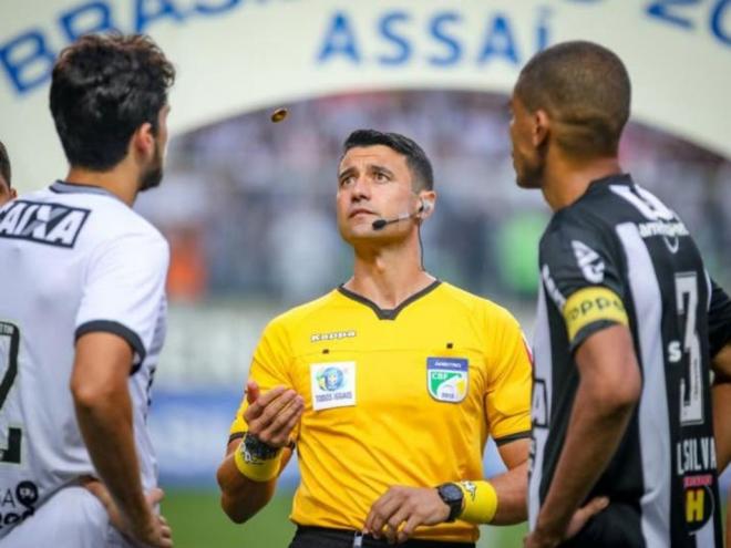 Os 486 membros do quadro nacional de arbitragem vão receber ao todo R$ 900 mil