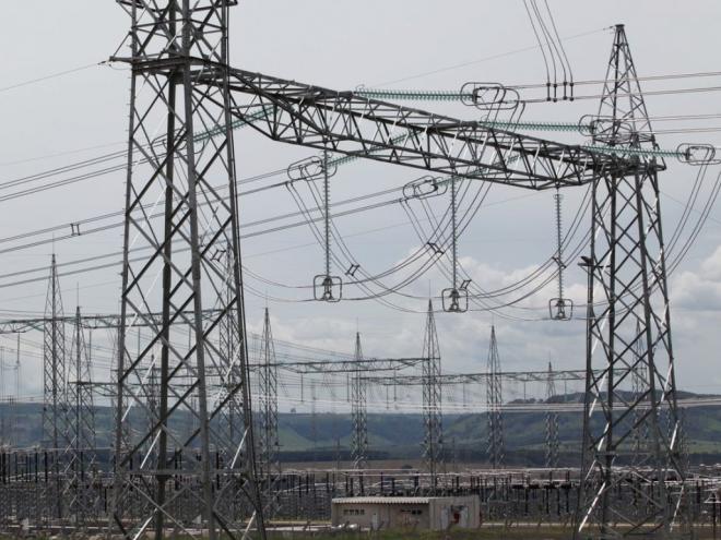 A medida decorre das ações temporárias emergenciais destinadas ao setor elétrico para enfrentamento do estado de calamidade pública reconhecido pelo Decreto Legislativo nº 6, de 20 de março de 2020