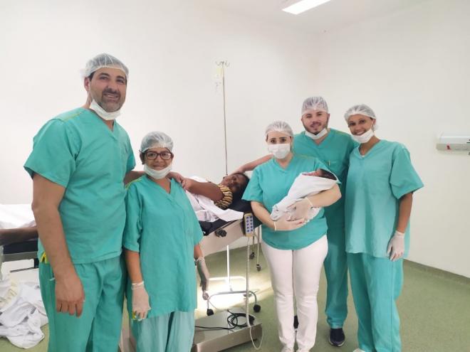 Equipe do hospital:  O bebê é filho de Cleicilane Rodrigues da Silva e Valdeni da Silva Gomes que já são pais de uma menina de 6 anos.