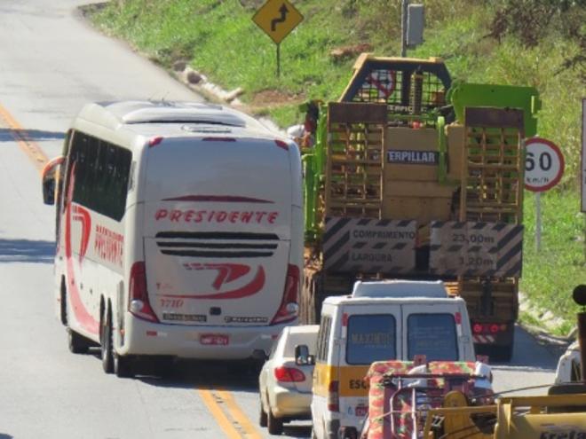 Circulação dos ônibus de empresa que faz o transporte de passageiros do Vale do Aço para a capital mineira está suspensa. Foto: Sérgio Caldeira 
