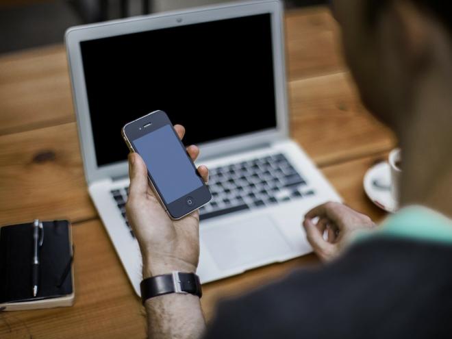 Isolamento social imposto pela Covid-19 fez com que aumentasse o número de pessoas que aderiu ao home office