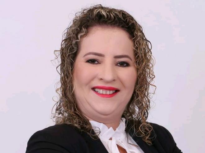 Cláudia Lage