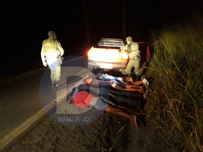 A abordagem aos suspeitos ocorreu na BR-381, em Santana do Paraíso