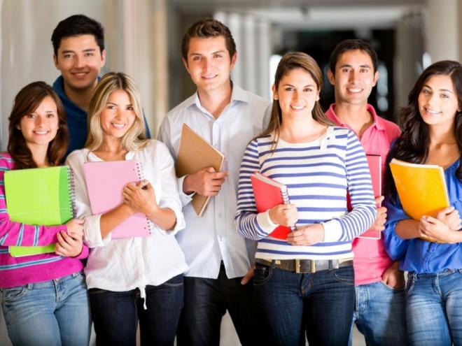 É que com o isolamento social, as atividades presenciais foram suspensas e, atualmente, somente as aulas on-line estão sendo realizadas