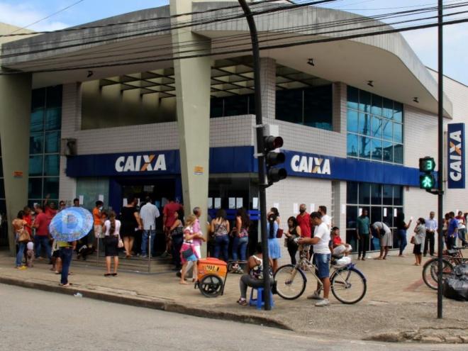 Bancos terão que adotar medidas para evitar aglomeração de pessoas aptas a receberem o auxílio emergencial 