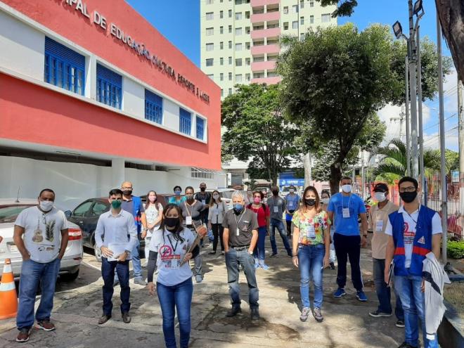 As cinco novas equipes de fiscalização entraram em ação nesta segunda-feira; vistorias também ocorrem à noite 