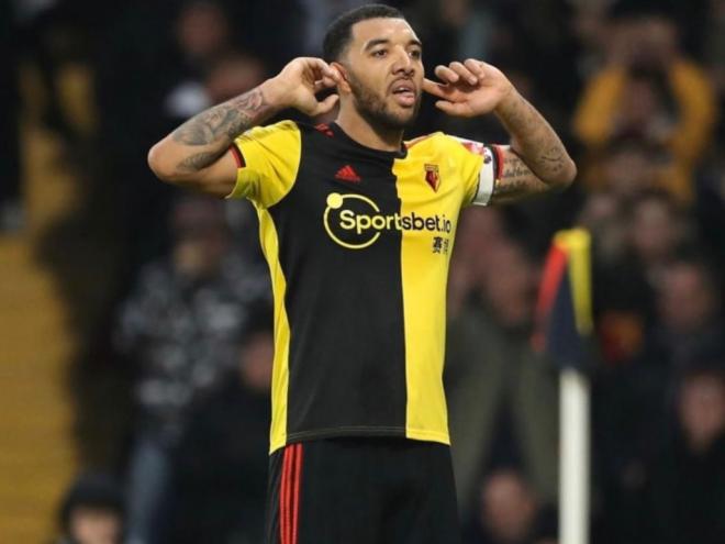 Troy Deeney não quer voltar a treinar porque teme pela saúde de sua família